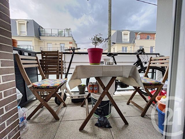Afficher la photo en grand Appartement F2 à vendre - 2 pièces - 44.3 m2 - NOISY LE GRAND - 93 - ILE-DE-FRANCE - Century 21 Adéquation