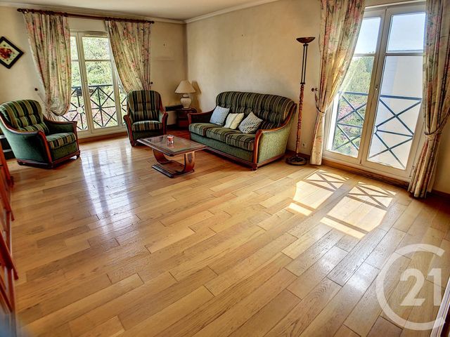 Afficher la photo en grand Appartement F3 à vendre - 3 pièces - 72.48 m2 - NOISY LE GRAND - 93 - ILE-DE-FRANCE - Century 21 Adéquation