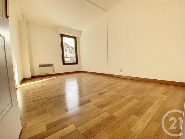 Afficher la photo en grand Appartement F3 à vendre - 3 pièces - 67.12 m2 - NOISY LE GRAND - 93 - ILE-DE-FRANCE - Century 21 Adéquation