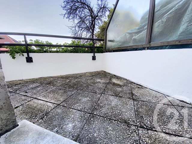 Afficher la photo en grand Appartement F3 à vendre - 3 pièces - 67.12 m2 - NOISY LE GRAND - 93 - ILE-DE-FRANCE - Century 21 Adéquation