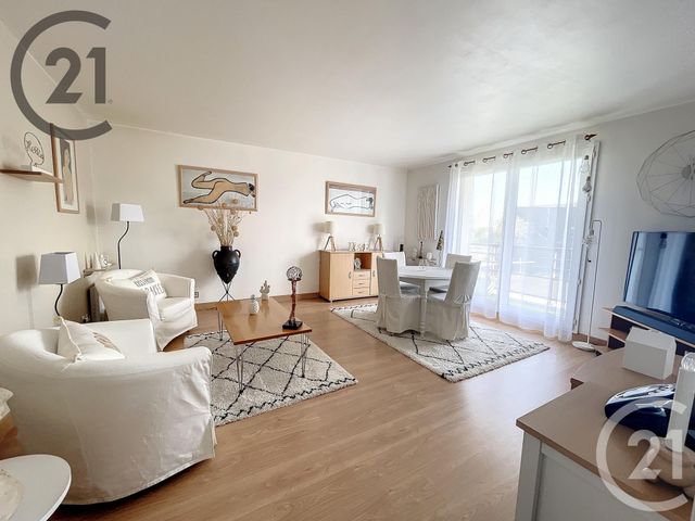 Appartement F3 à vendre - 3 pièces - 64.79 m2 - NOISY LE GRAND - 93 - ILE-DE-FRANCE - Century 21 Adéquation
