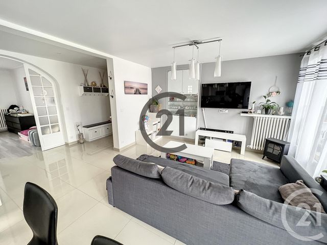 Appartement F2 à vendre - 2 pièces - 52.83 m2 - NOISY LE GRAND - 93 - ILE-DE-FRANCE - Century 21 Adéquation