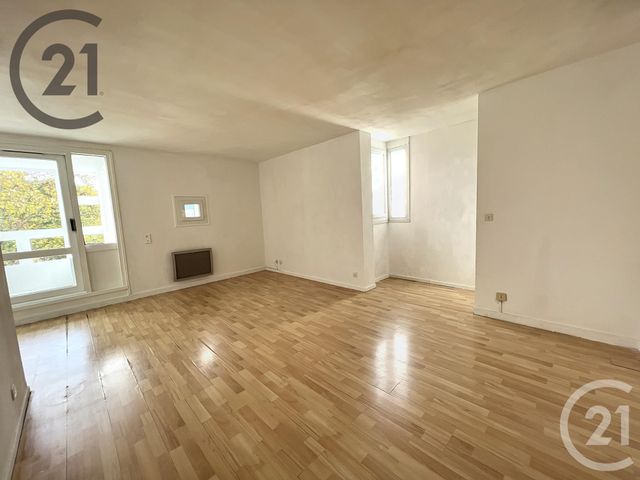 Appartement F2 à vendre - 2 pièces - 55.83 m2 - NOISY LE GRAND - 93 - ILE-DE-FRANCE - Century 21 Adéquation