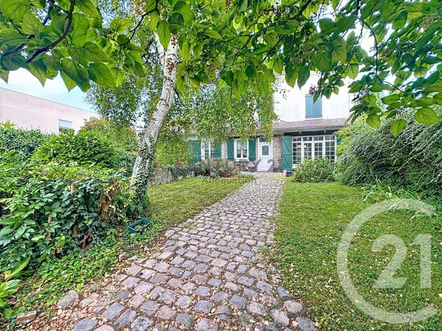 maison à vendre - 6 pièces - 184.17 m2 - NOISY LE GRAND - 93 - ILE-DE-FRANCE - Century 21 Adéquation